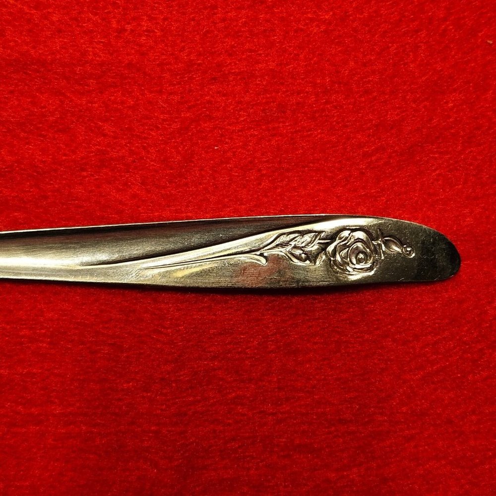 Oneida ROSEANNE Rose Petal Stainless Flatware Tablespoons Floral 7 1/4” Lot of 6 - Picture 3 of 10